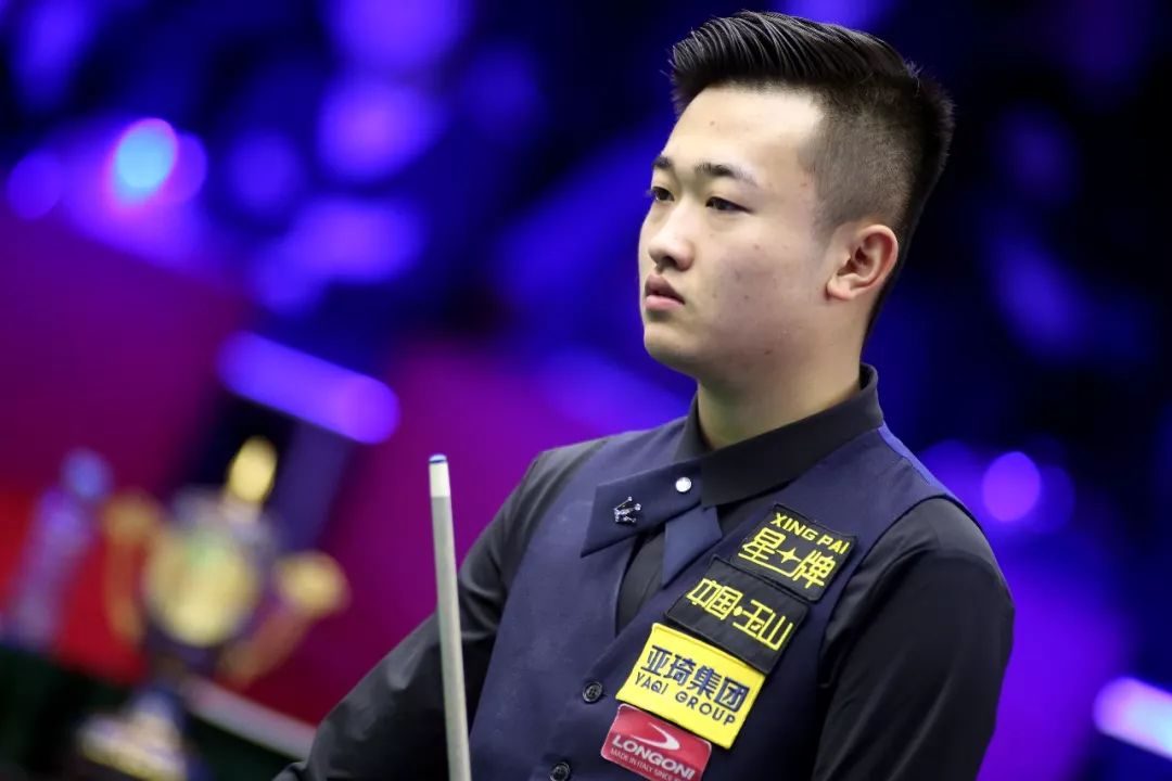 体育赛事中 体育赛事中